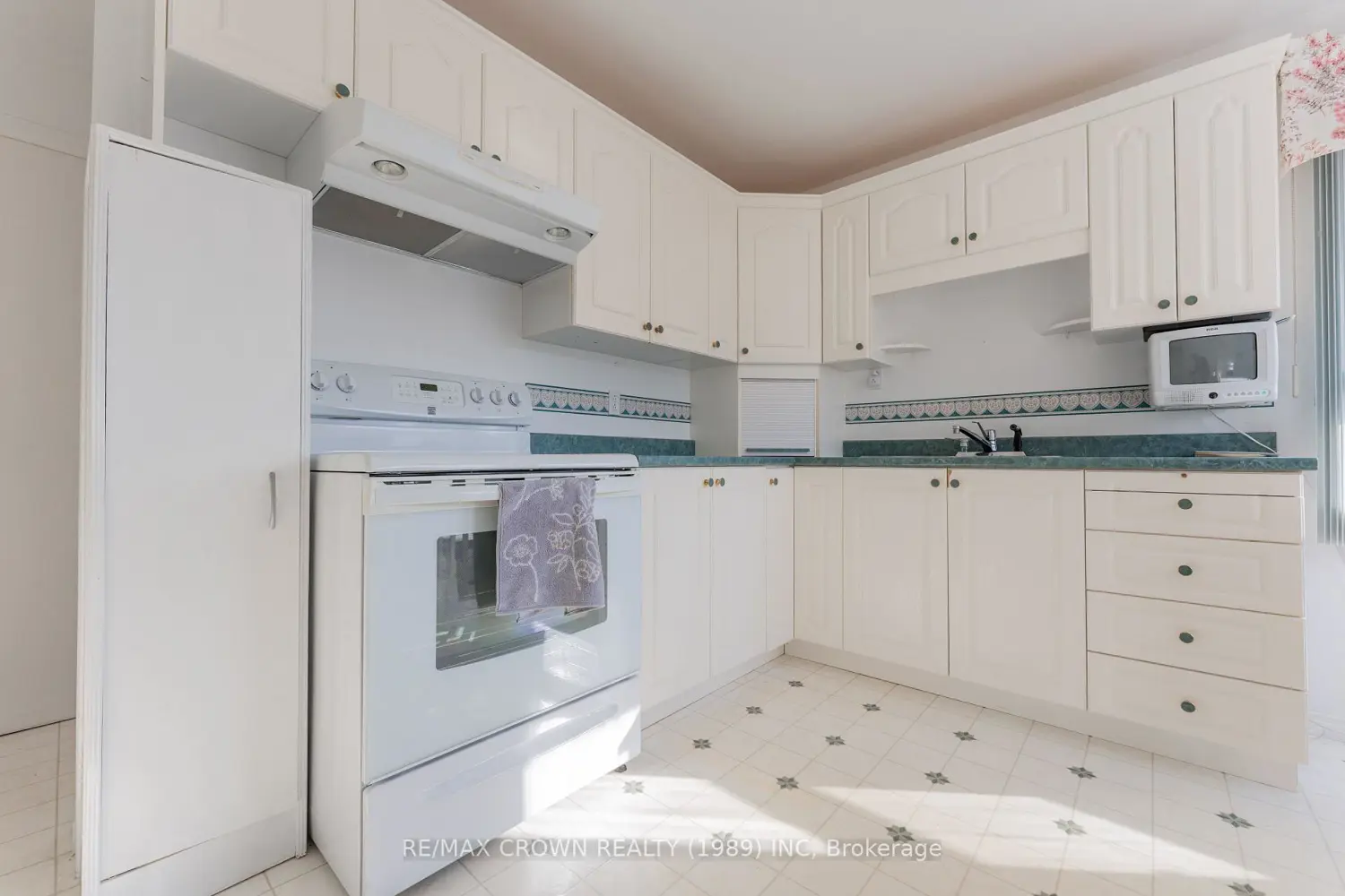 Additional image 3 of 34 Maple Drive