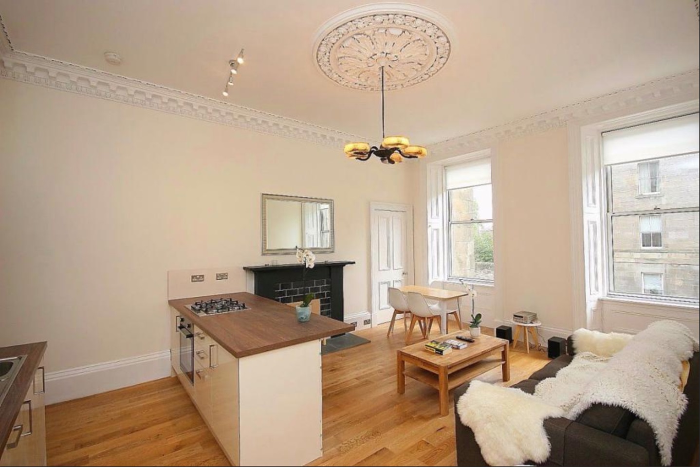 Additional image 2 of 4 Bed Flat, Oxford Street, EH8, N1 7GU