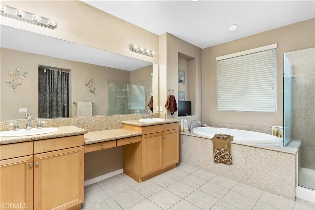 Additional image 76 of 12690 Mar Vista Dr, Apple Valley, CA 92308