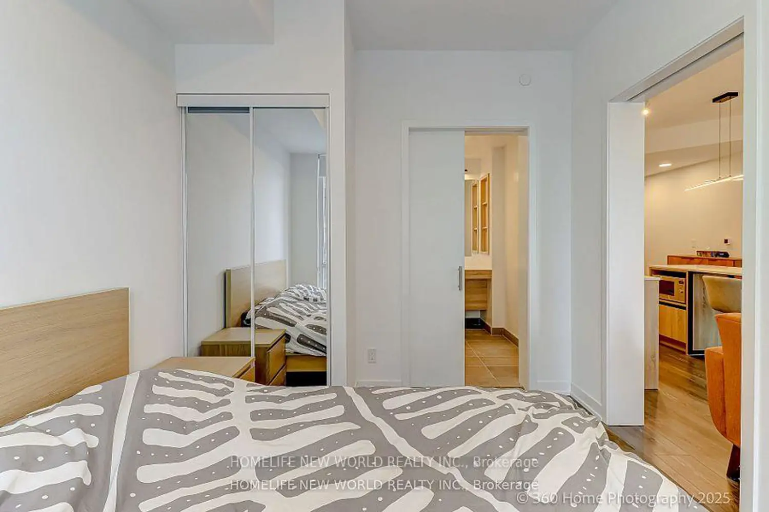 Additional image 12 of 7950 Bathurst Street 902