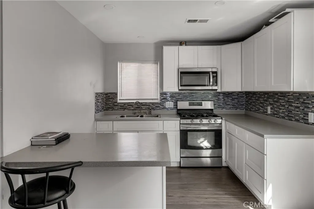 Additional image 103 of 21931 Violeta Avenue, Hawaiian Gardens, CA 90716