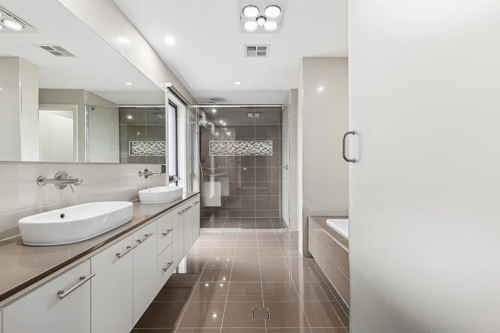 Additional image 16 of 71 Birril Close, Springrange NSW 2618