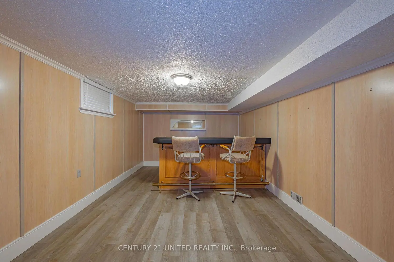 Additional image 11 of 835 Barnardo Avenue