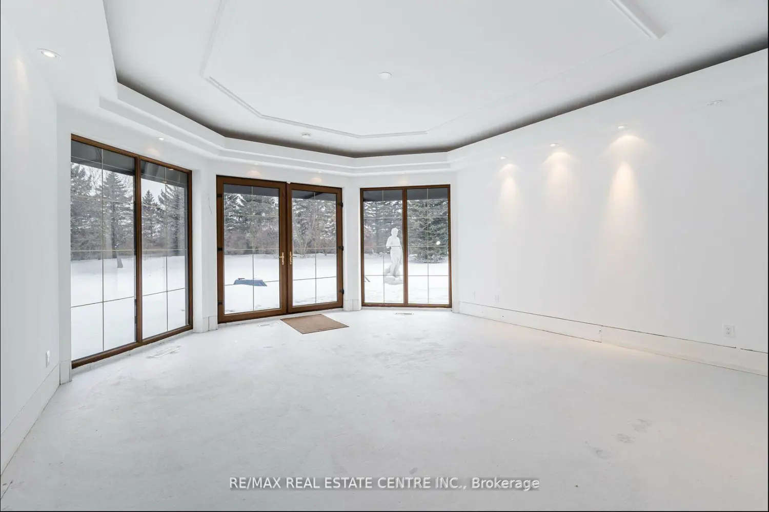 Additional image 7 of 2 Edgeforest Drive