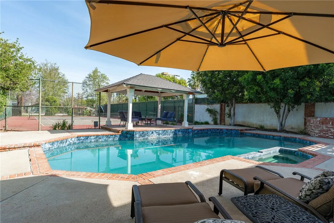 Additional image 76 of 22963 Collins Street, Woodland Hills, CA 91367