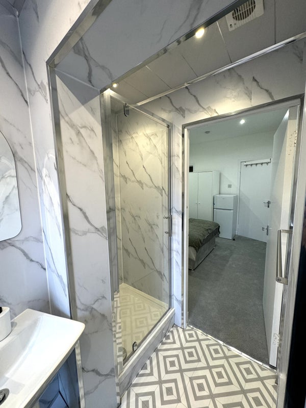 Additional image 9 of Studio Flat, Aberdour Street, G31, N1 7GU