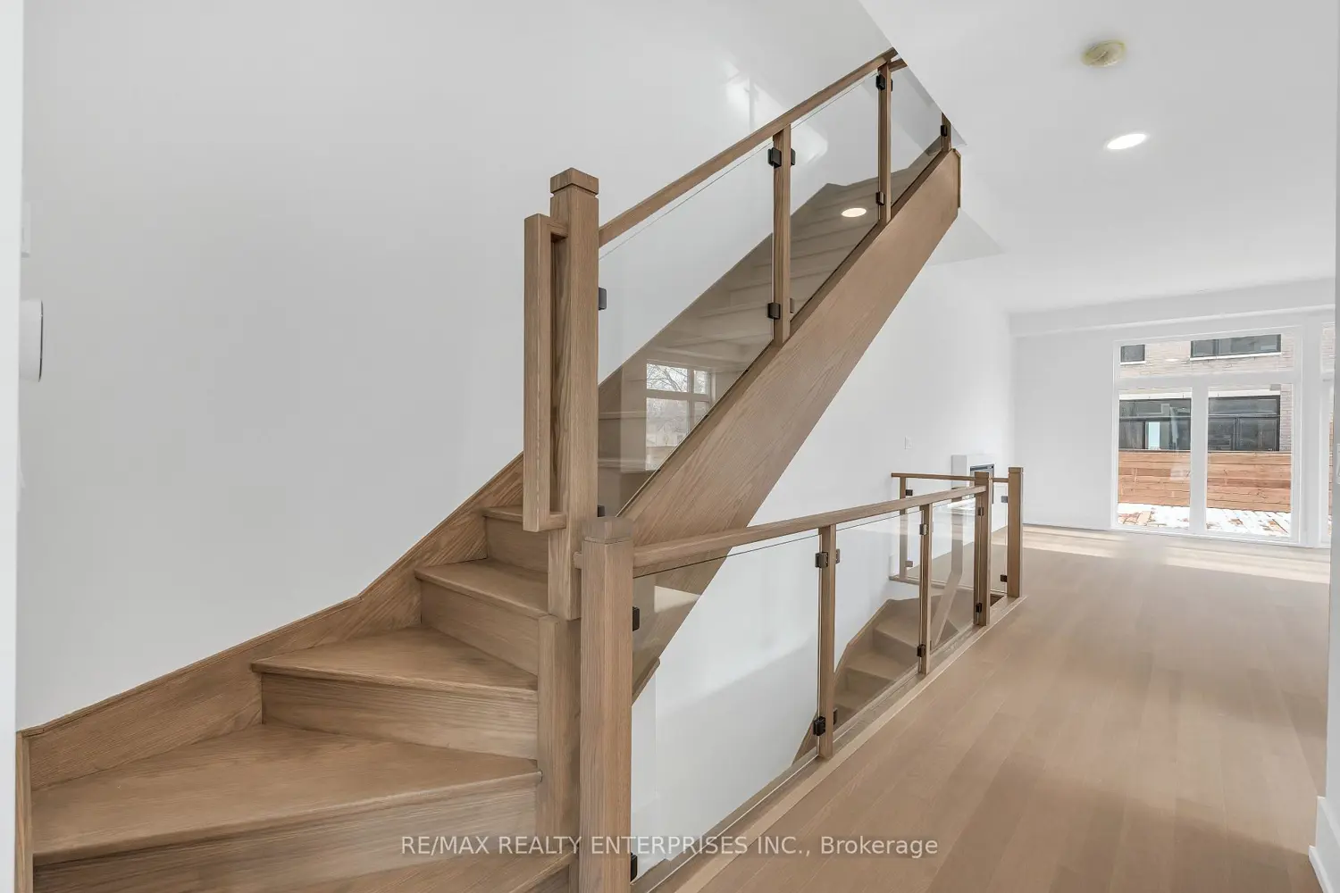 Additional image 8 of 50 Lou Parsons Way 76