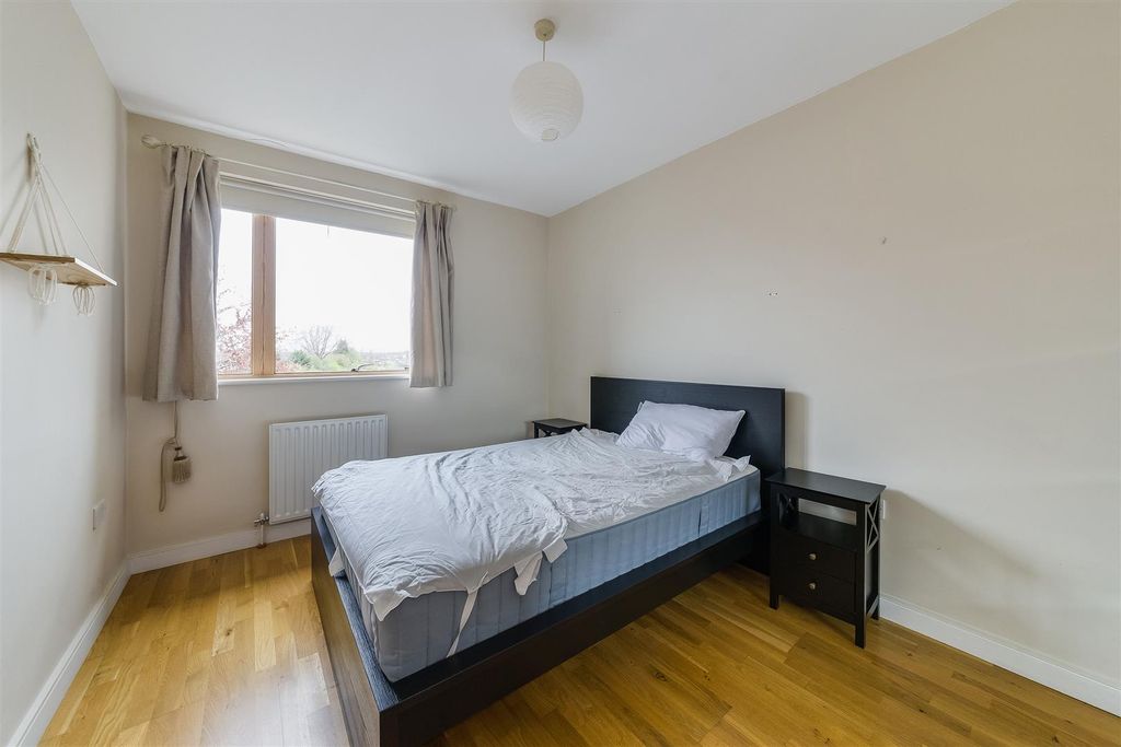 Additional image 10 of 2 bed flat to rentFive Mile Drive, Oxford OX2