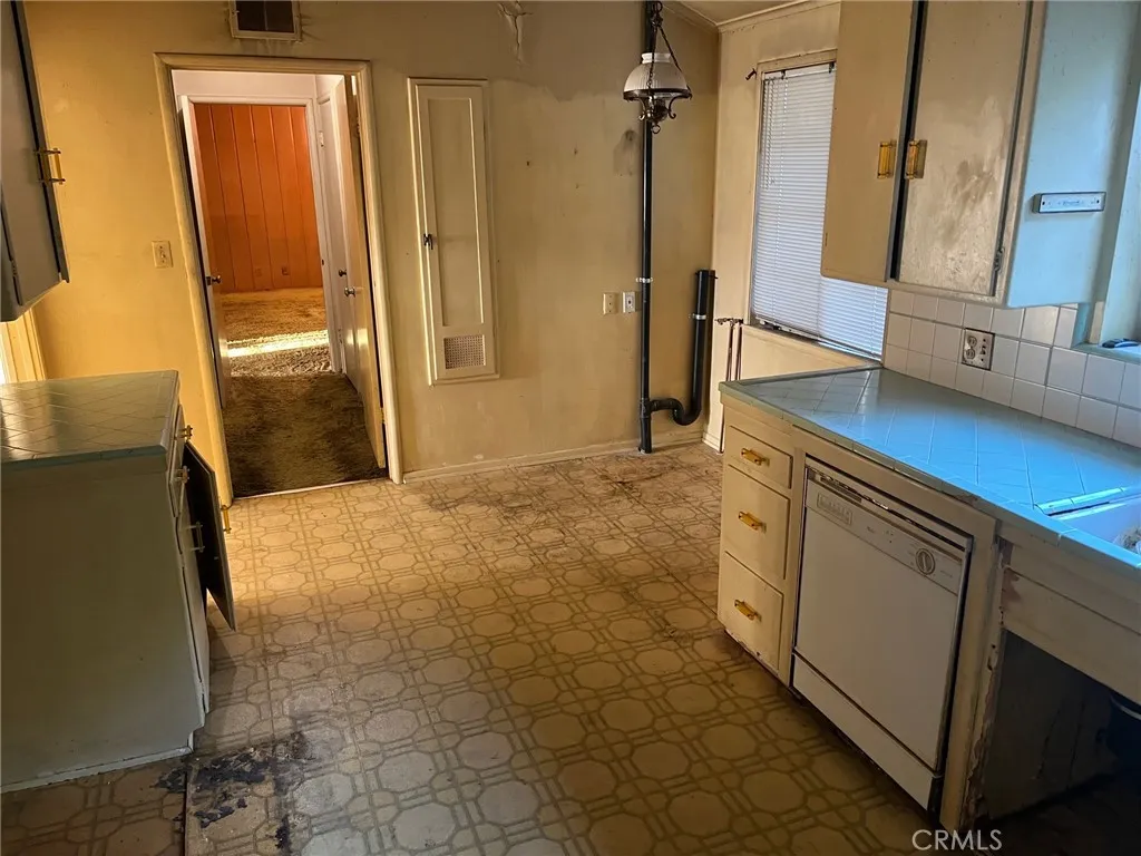 Additional image 12 of 6842 Chisholm Ave, Van Nuys, CA 91406