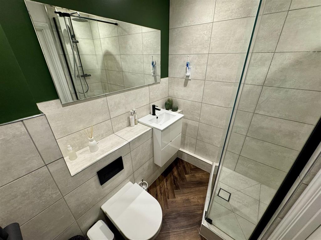 Additional image 2 of 3 bed flat to rentLower Burlington Road, Portishead BS20