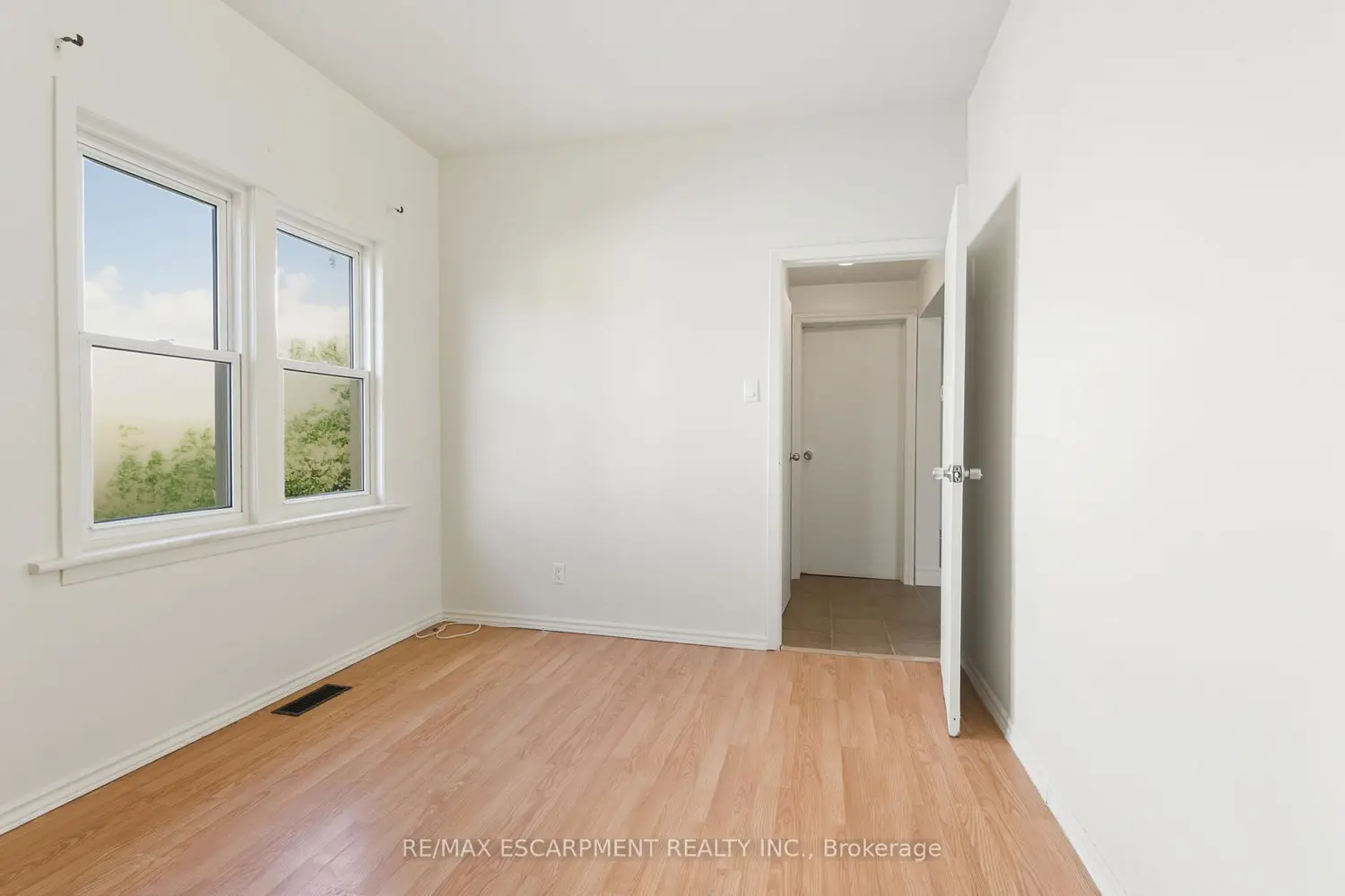 Additional image 4 of 22 Worsley Road