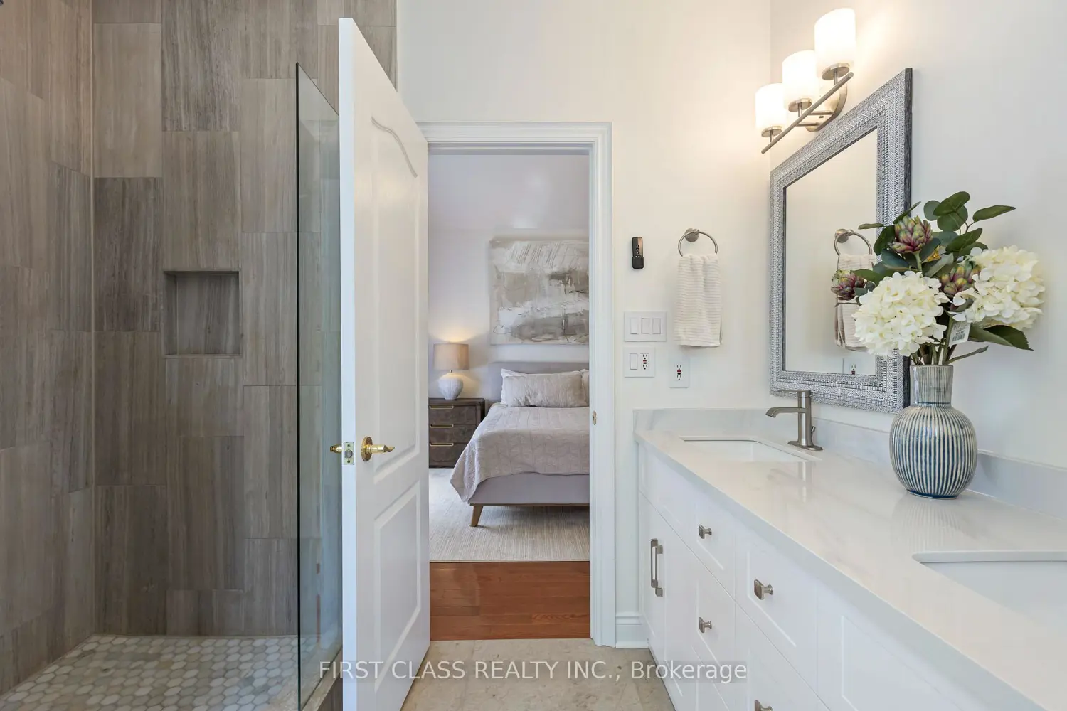 Additional image 11 of 2292 Eighth Line