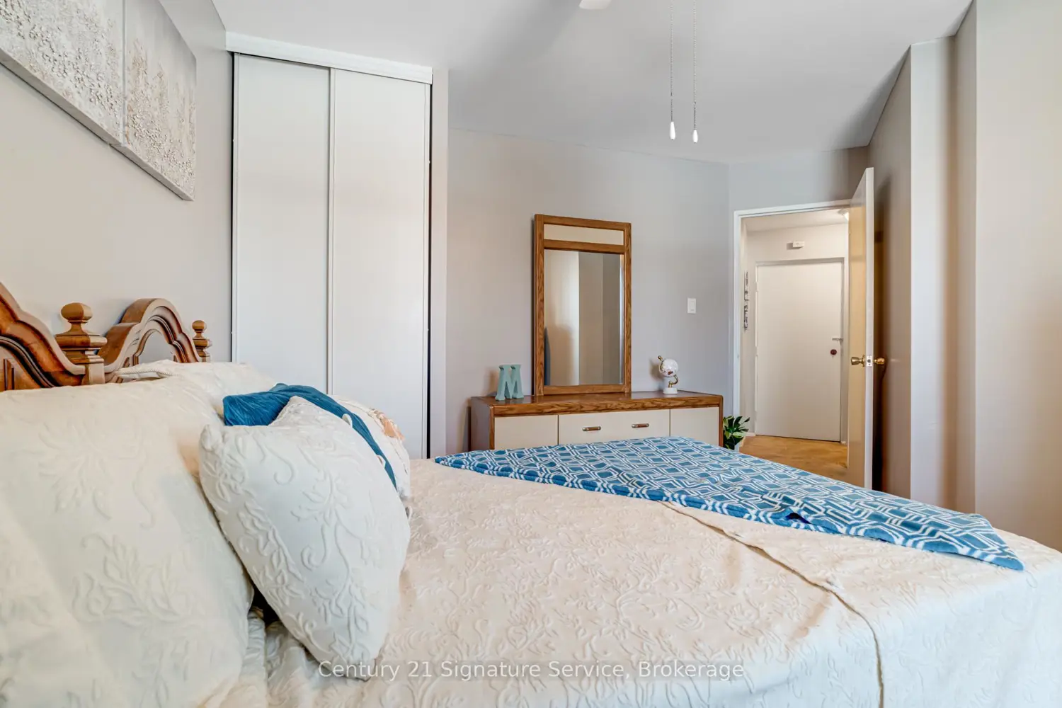 Additional image 11 of 2001 Bonnymede Drive 15