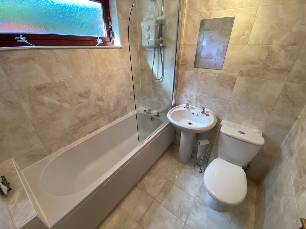Additional image 5 of 2 bed flat to rentNeilston Road, Paisley PA2