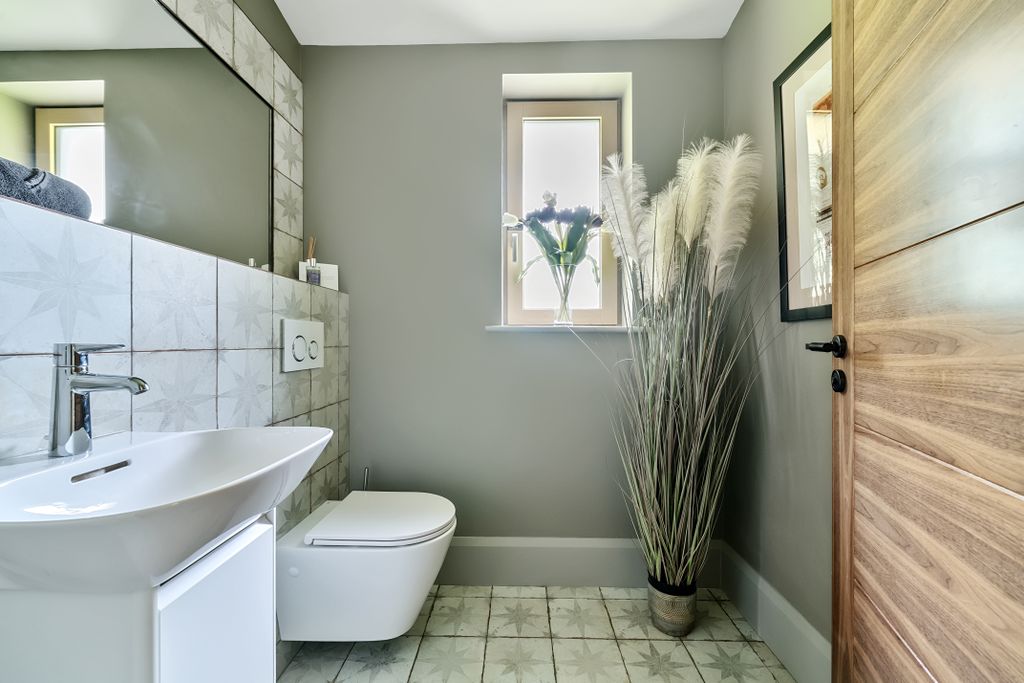 Additional image 19 of 4 bed detached house to rentThe Fisheries, Wiltshire SN11