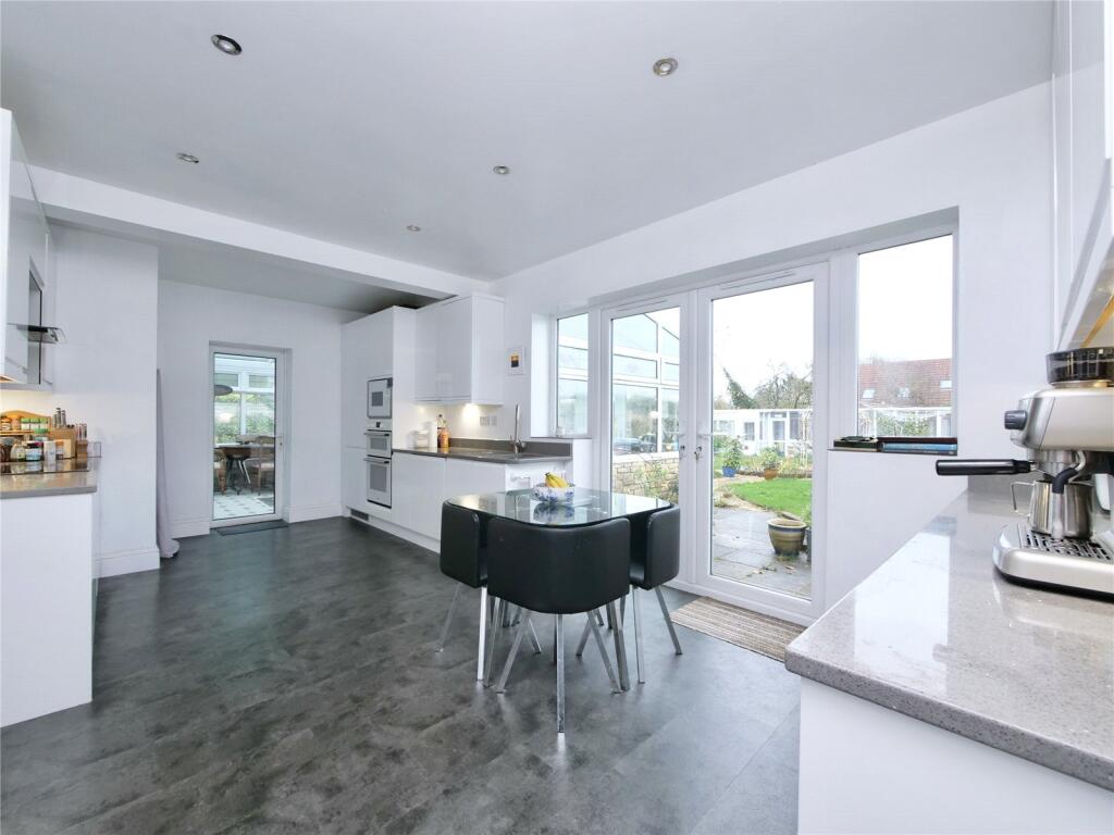 Additional image 4 of Successful Cattery Business & Family Home