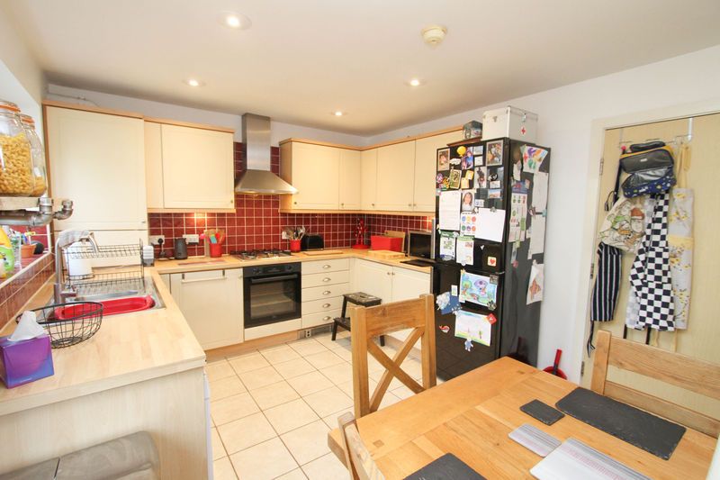 Additional image 6 of 4 bed terraced house to rentYeates Court, Clevedon BS21