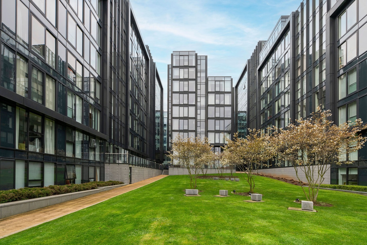 1 Bed Flat, Simpson Loan, EH3, N1 7GU