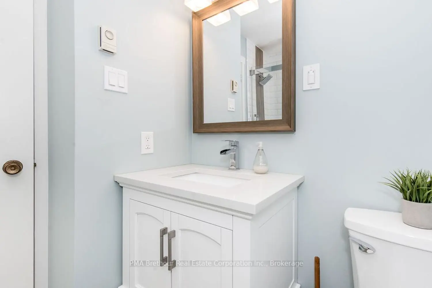 Additional image 18 of 214 Escarpment Crescent 31