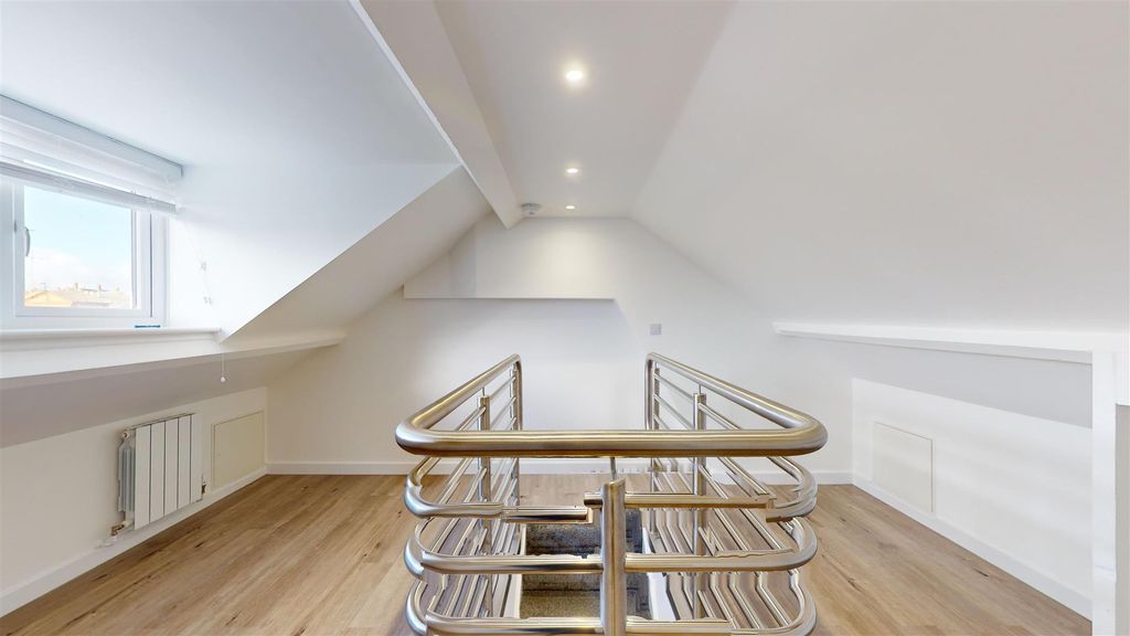 Additional image 12 of 3 bed end terrace house to rentConduit Road, Stamford PE9