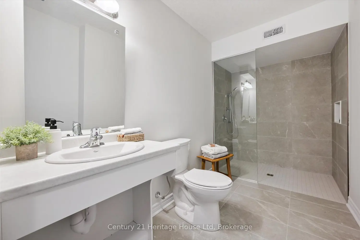 Additional image 6 of 465 Garafraxa Street 6