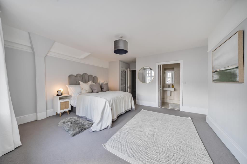 Additional image 9 of 3 bed flat to rentTown Centre, Henley-On-Thames RG9