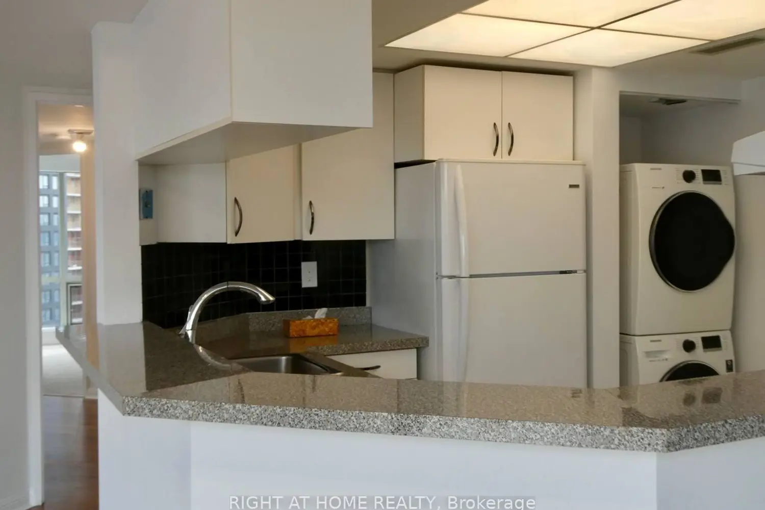 Additional image 3 of 1001 Bay Street 3104