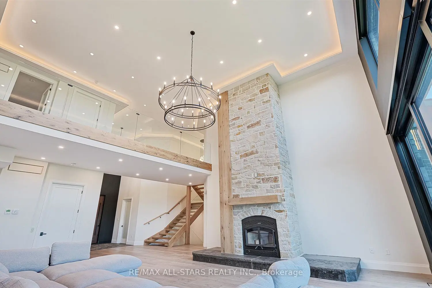 Additional image 4 of 6374 Smith Boulevard