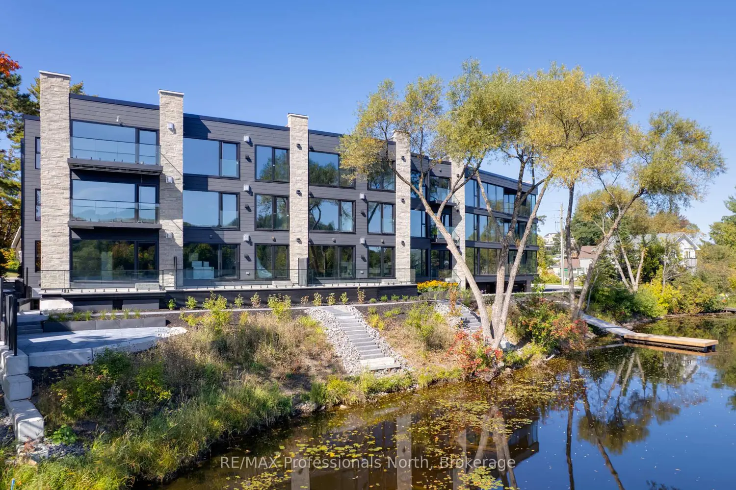 Additional image 4 of 32 Brunel Road 105