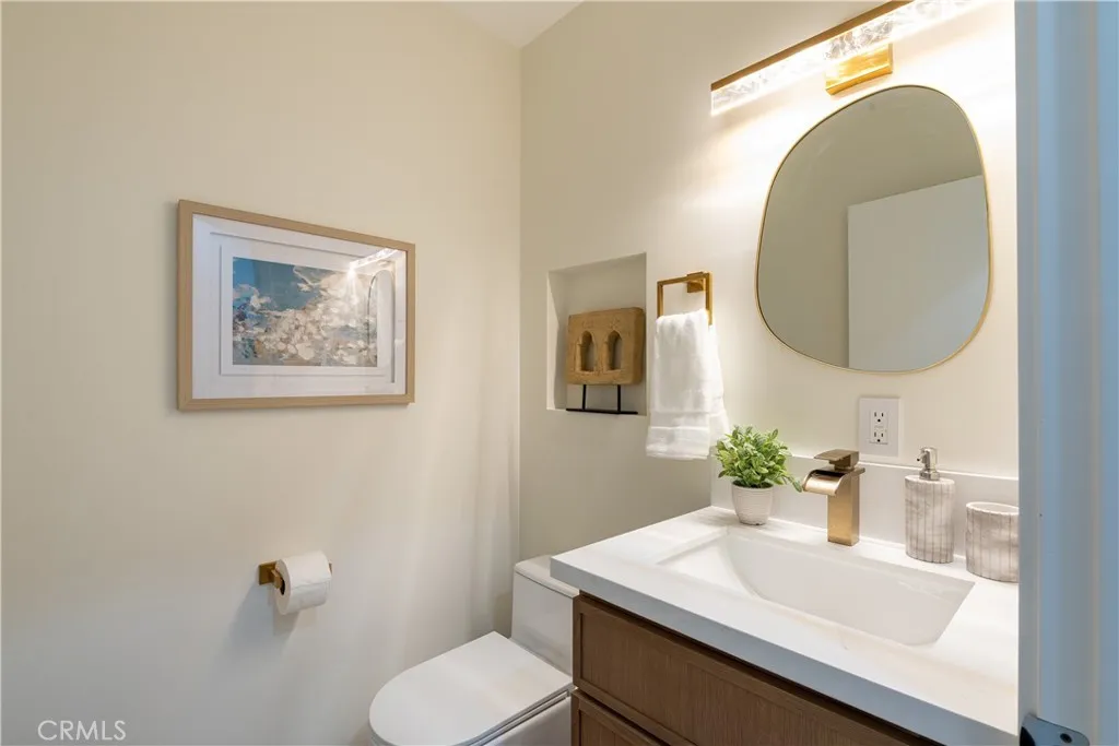 Additional image 34 of 17469 Bullock Street, Encino, CA 91316