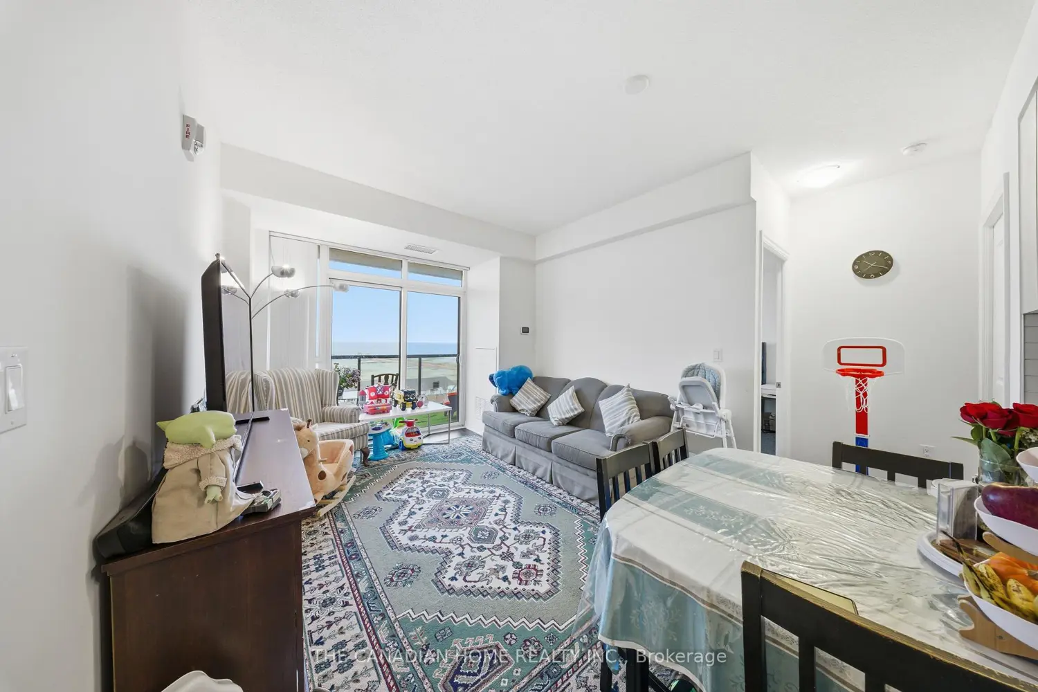 Additional image 7 of 560 North Service Road 707