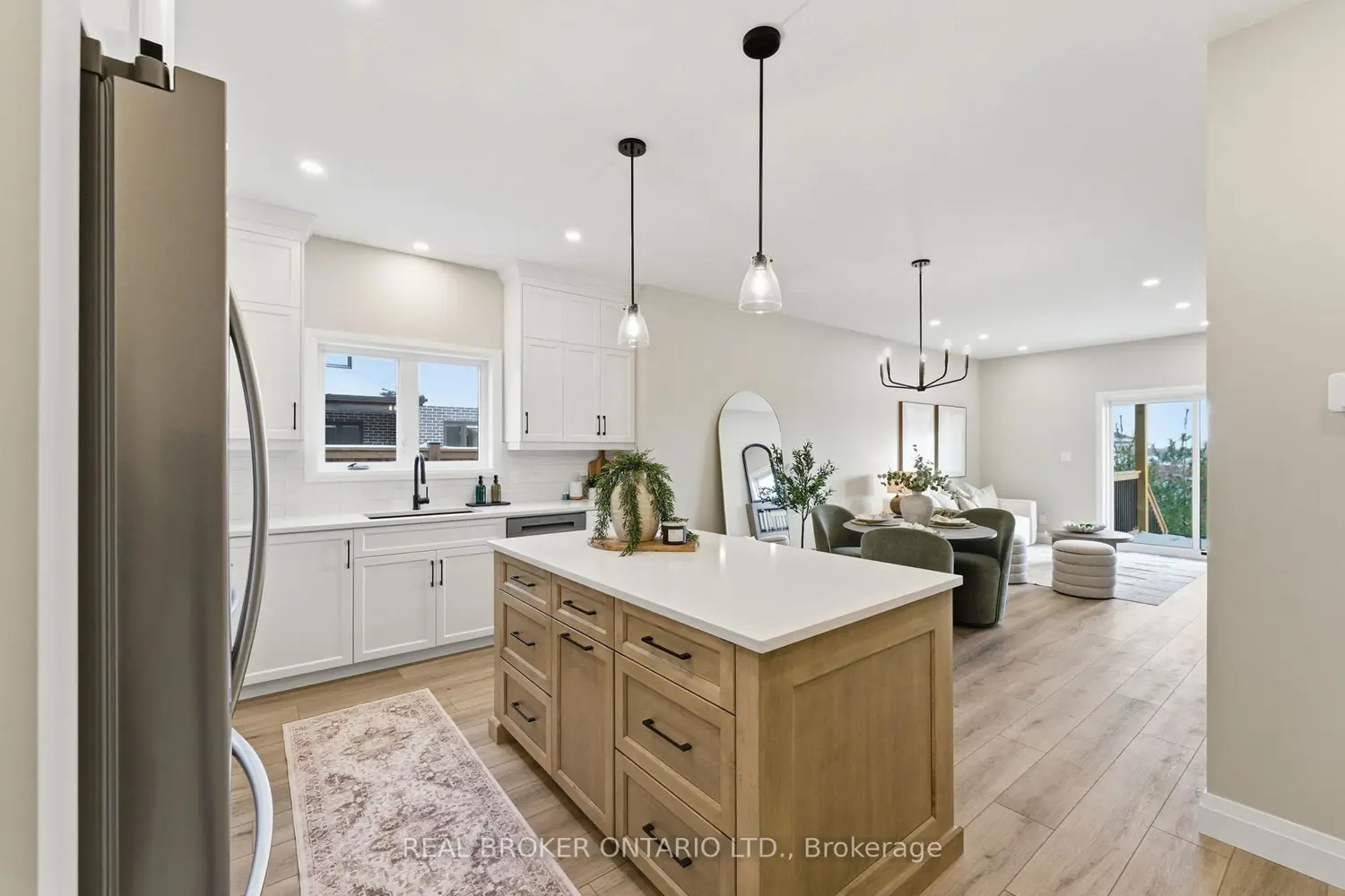 Additional image 6 of 29 Weymouth Street Unit 17