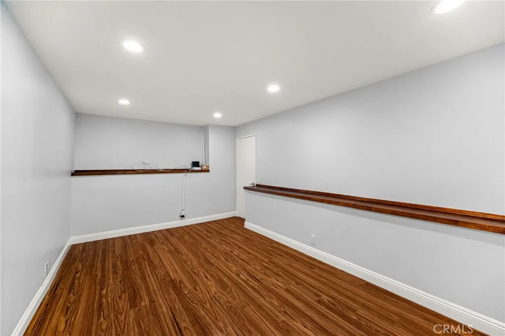 Additional image 81 of 3751 Prestwick Dr, Los Angeles, CA 90027