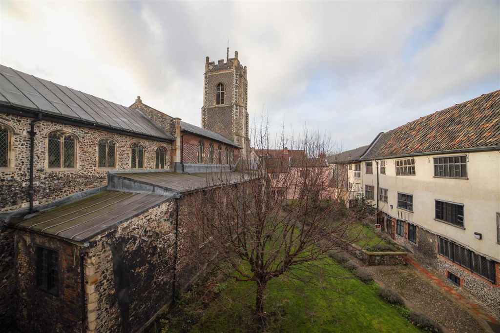 Additional image 10 of 3 bed flat to rentOpposite The Cathedral, Norwich NR3