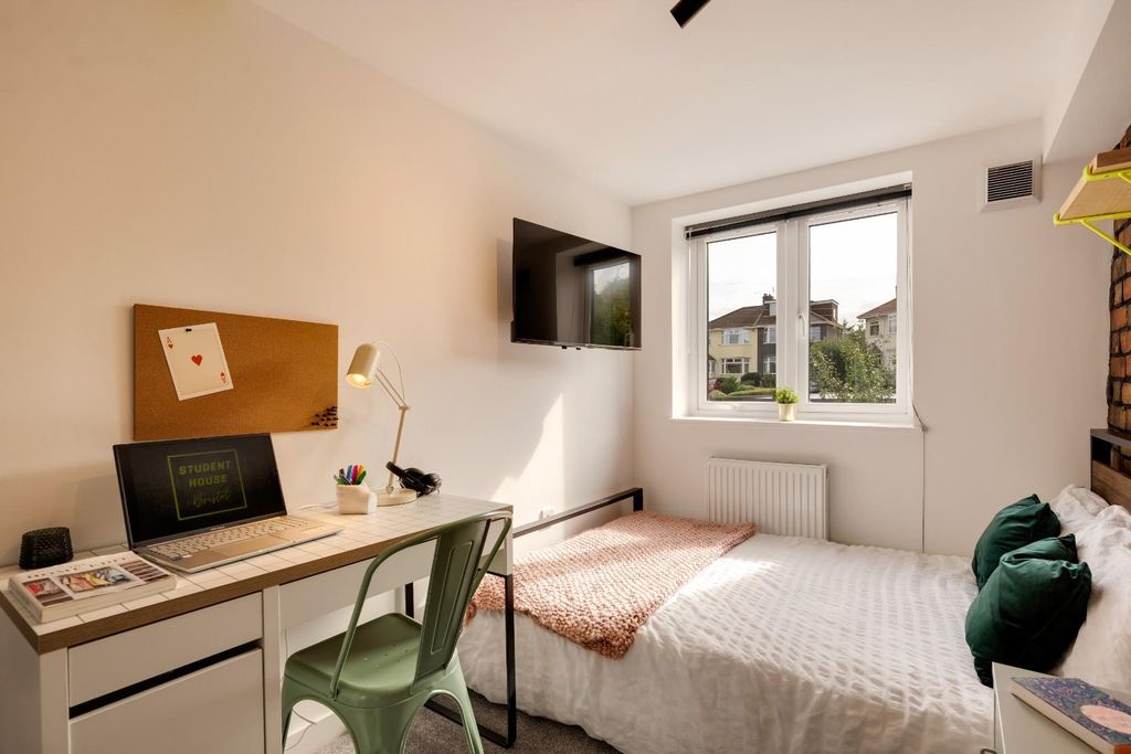 Additional image 4 of 10 bed property to rentLandseer Avenue, Bristol BS7