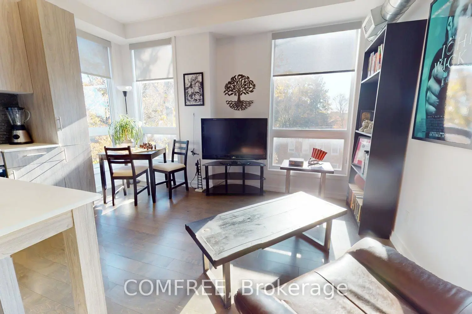 150 Greenfield Avenue 404 photo 2