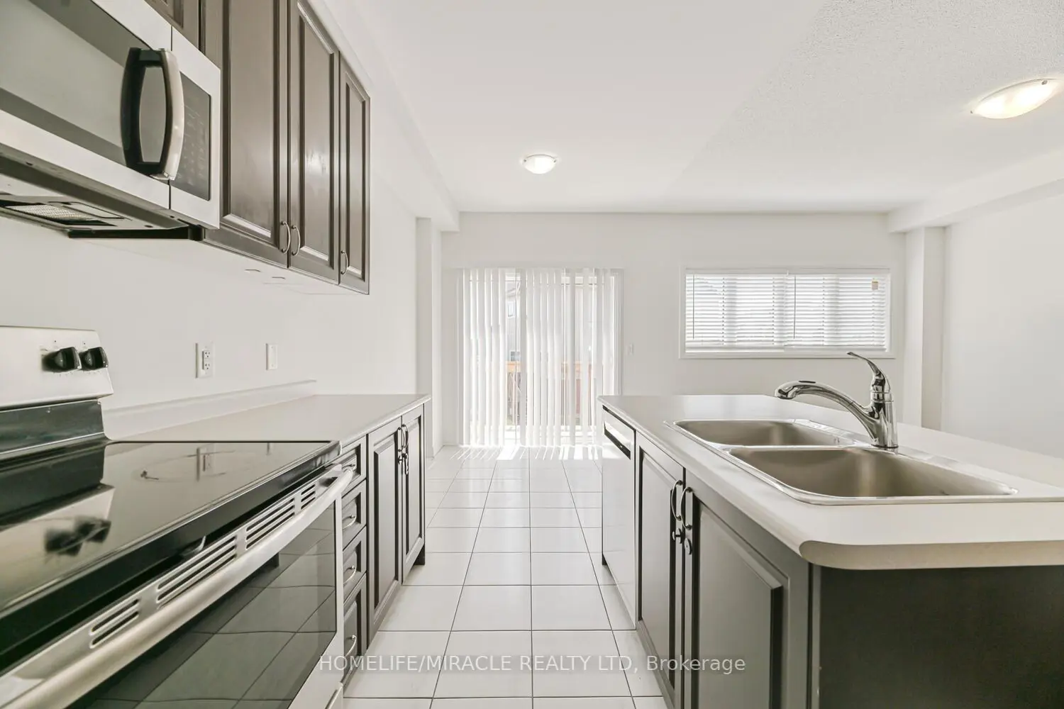 Additional image 5 of 4047 Maitland Street