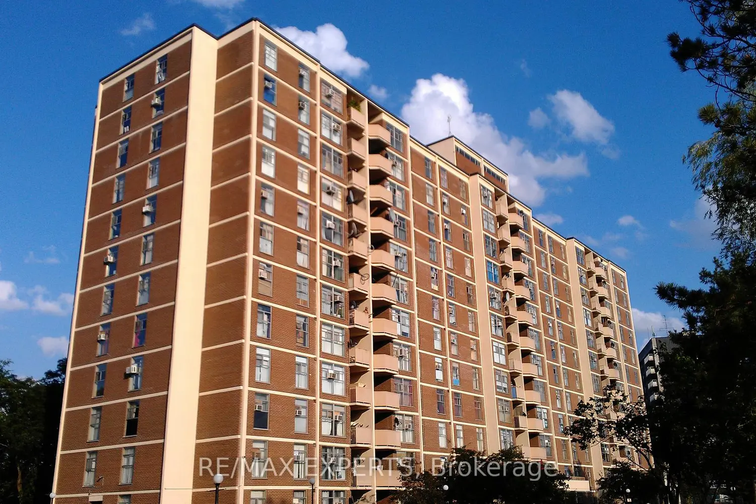 335 Driftwood Avenue 608