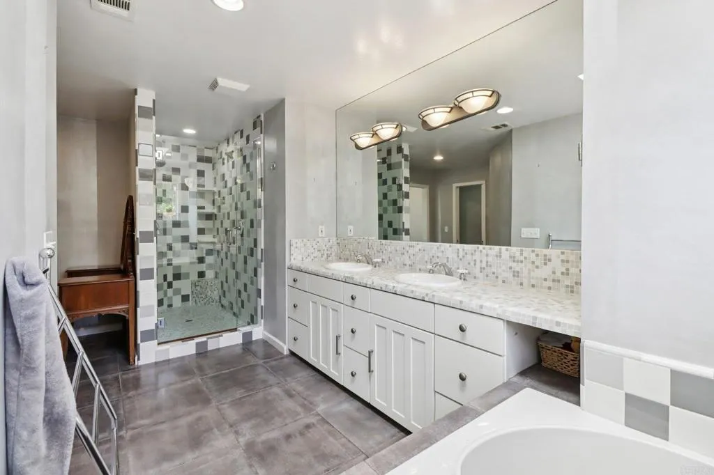 Additional image 35 of 1607 Hunsaker Street, Oceanside, CA 92054