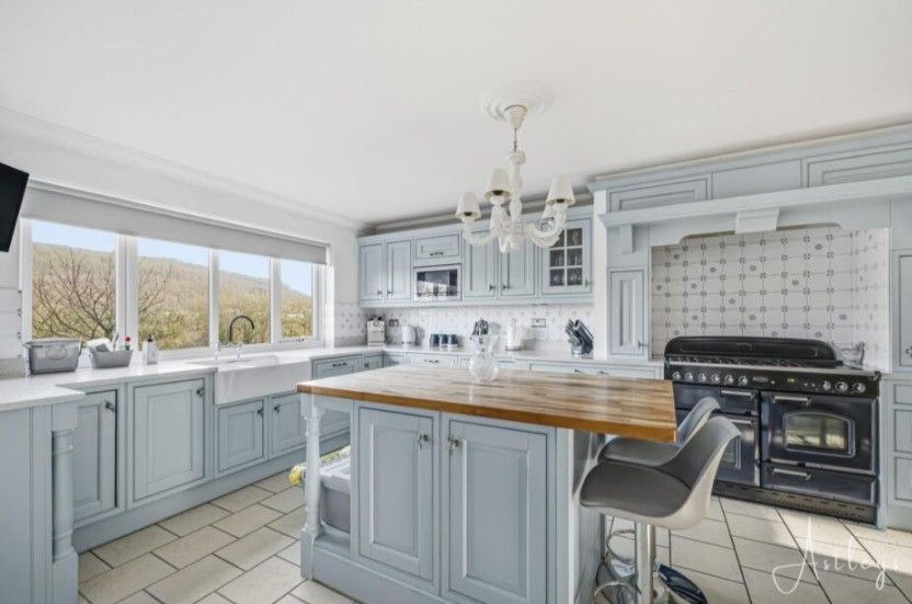 Additional image 3 of 5 bed detached house to rentHenfaes Road, Neath SA11
