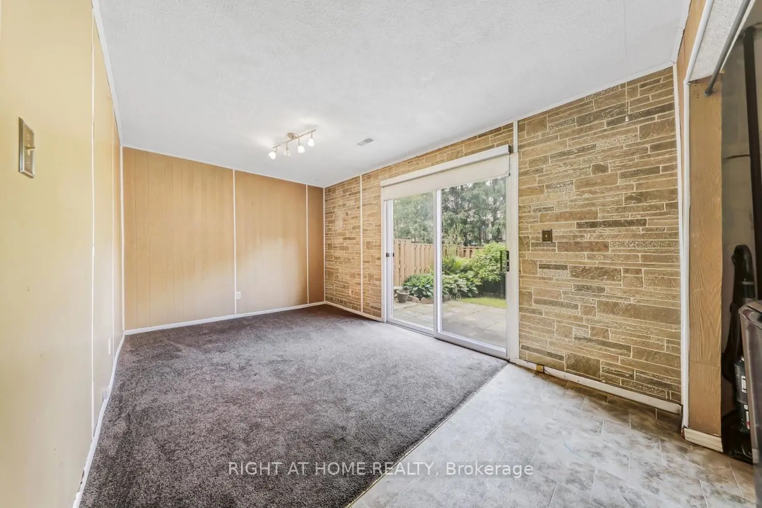 Additional image 16 of 9 Ashton Crescent 9