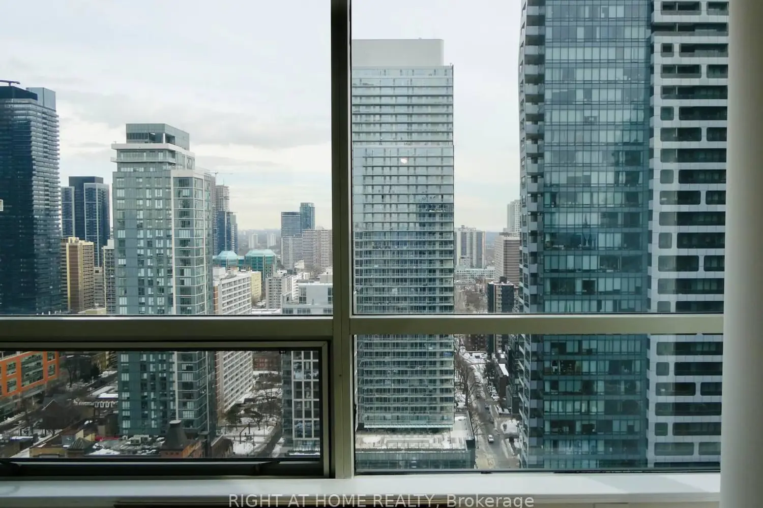 Additional image 4 of 1001 Bay Street 3104