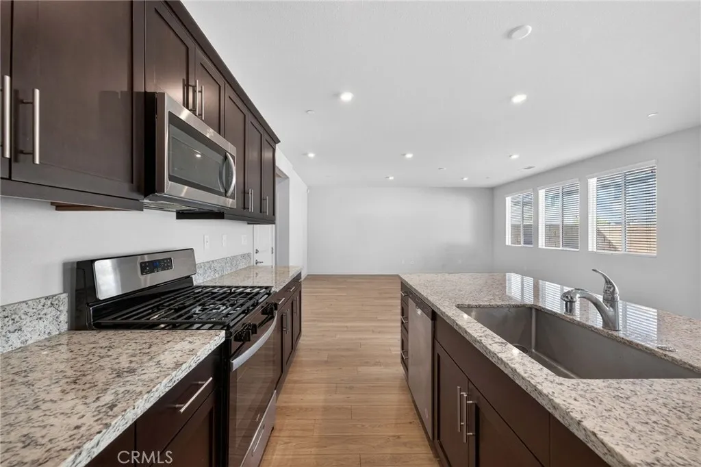 Additional image 82 of 694 Dahlia Ln, San Jacinto, CA 92583