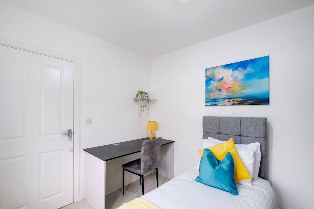Additional image 41 of 6 bed semi-detached house to rentRedcar Road, Bicester OX26