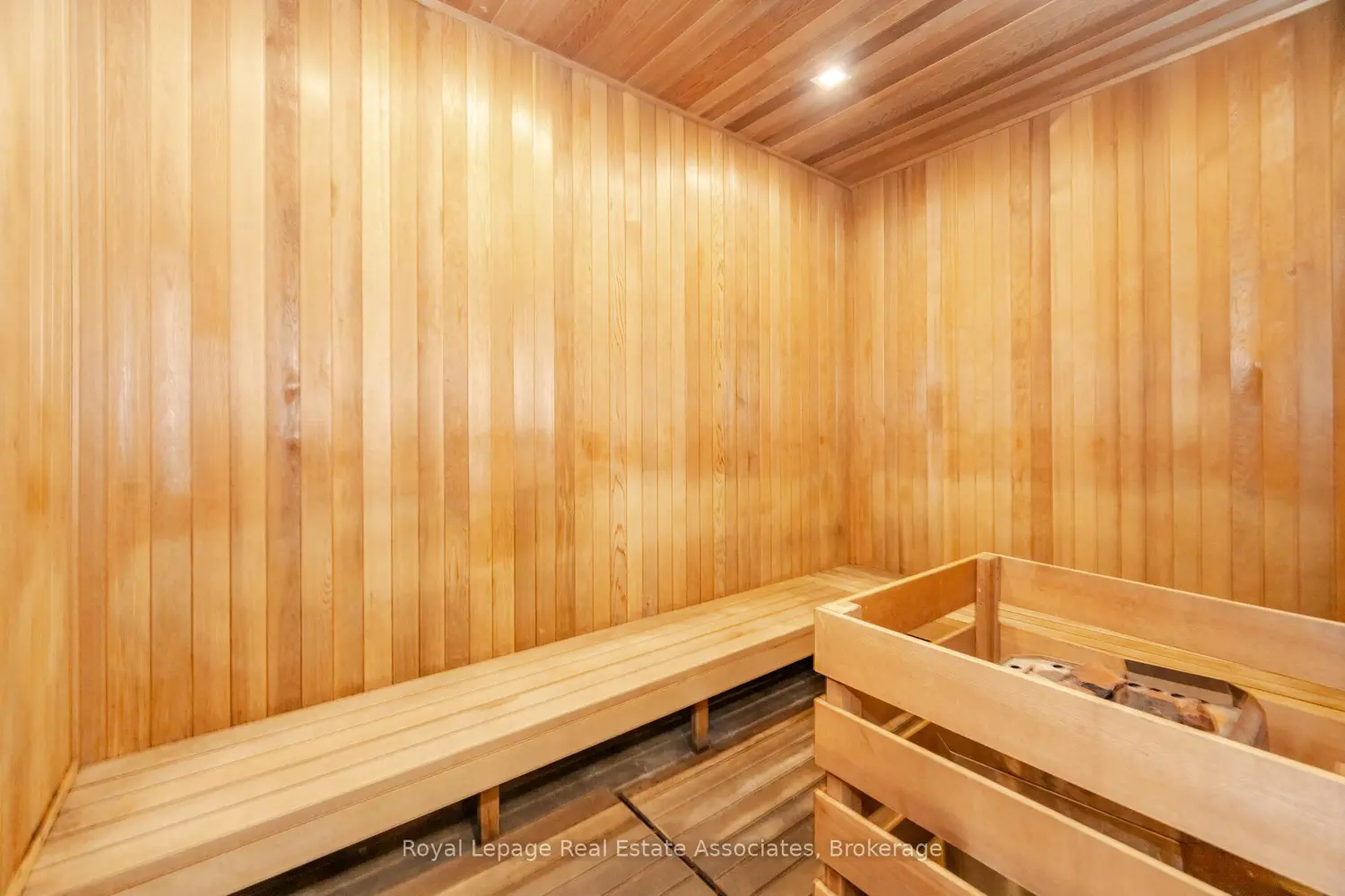 Additional image 18 of 5240 Dundas Street B401