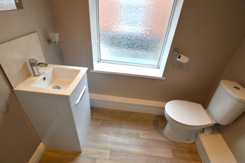 Additional image 11 of Room to rentChantry Lane, Grimsby DN31