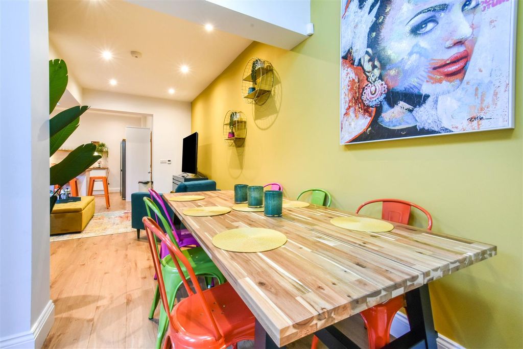 Additional image 3 of 4 bed terraced house to rentBishopthorpe Road, York YO23