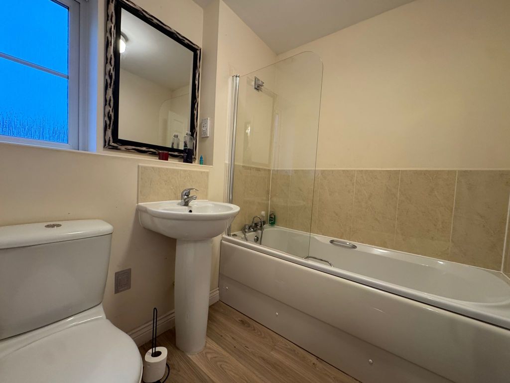 Additional image 10 of 4 bed town house to rentRhode Island Drive, Exeter EX2