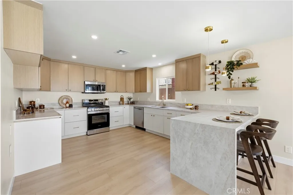 Additional image 11 of 2133 Cochran St, Simi Valley, CA 93065