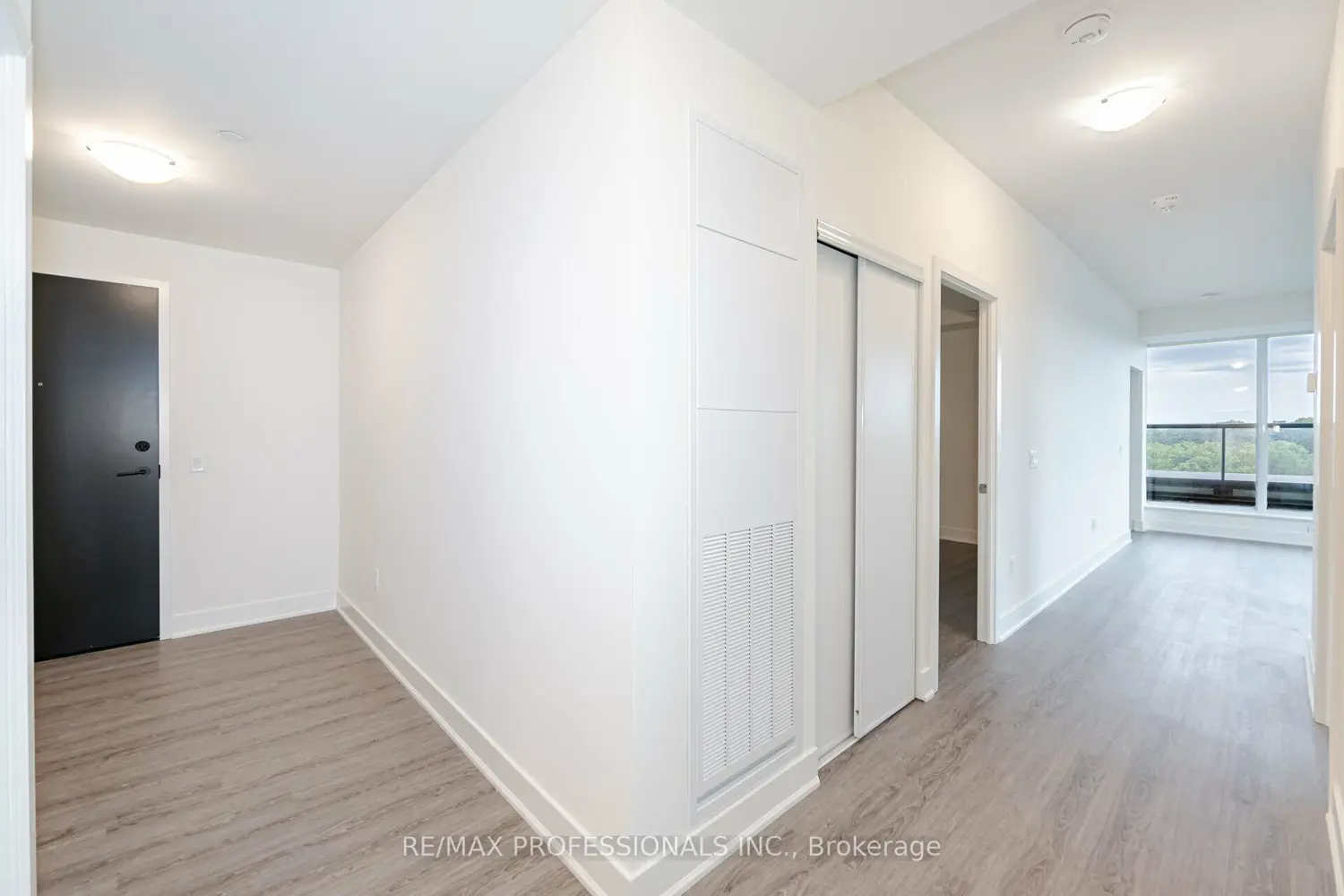 Additional image 13 of 185 Deerfield Road 504